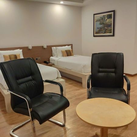 Serene Valley Hotel Yangon Bagian luar foto