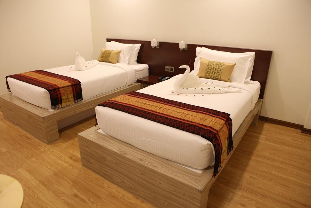 Serene Valley Hotel Yangon Bagian luar foto