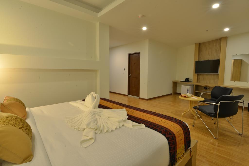 Serene Valley Hotel Yangon Bagian luar foto