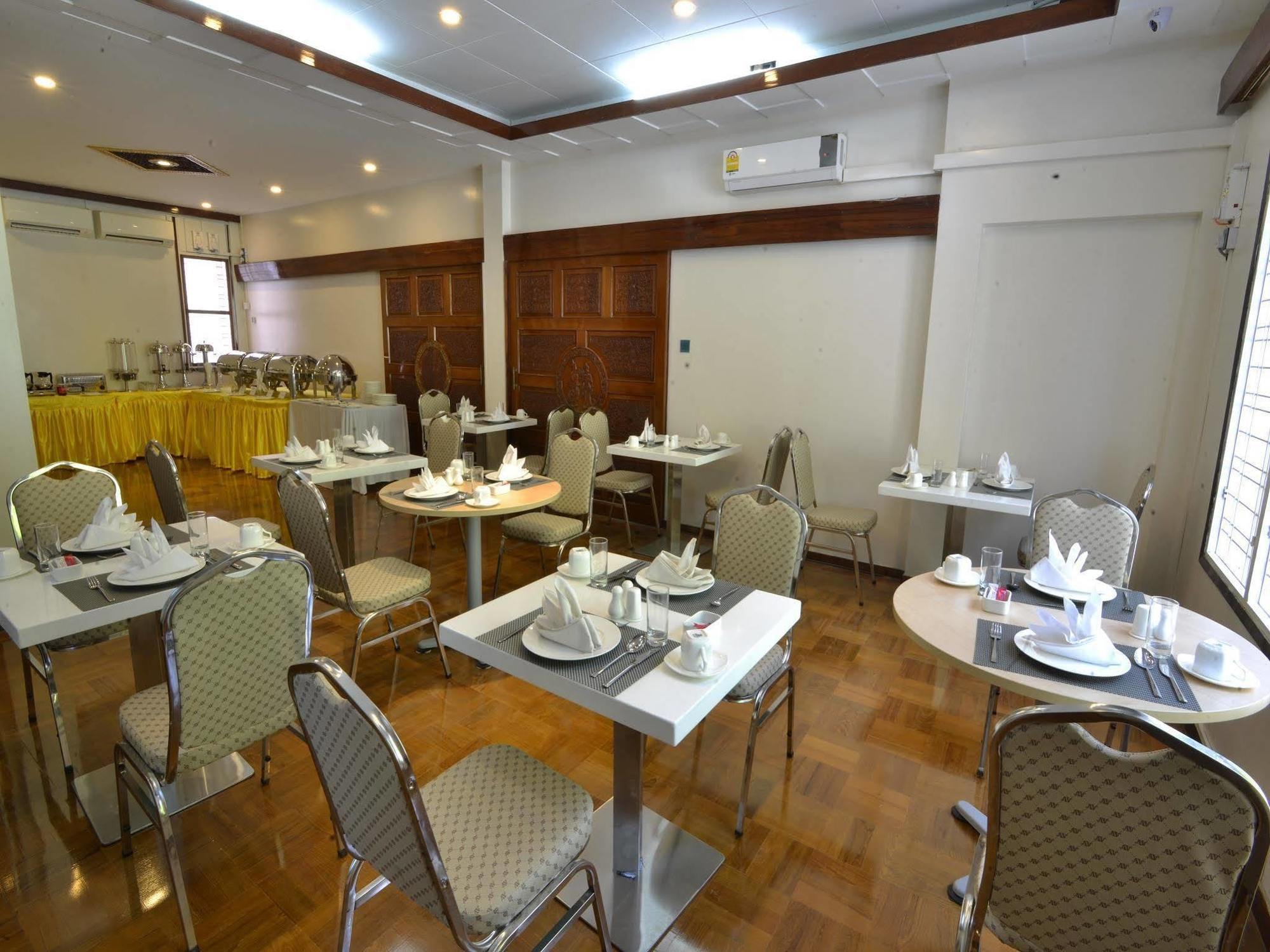 Serene Valley Hotel Yangon Bagian luar foto