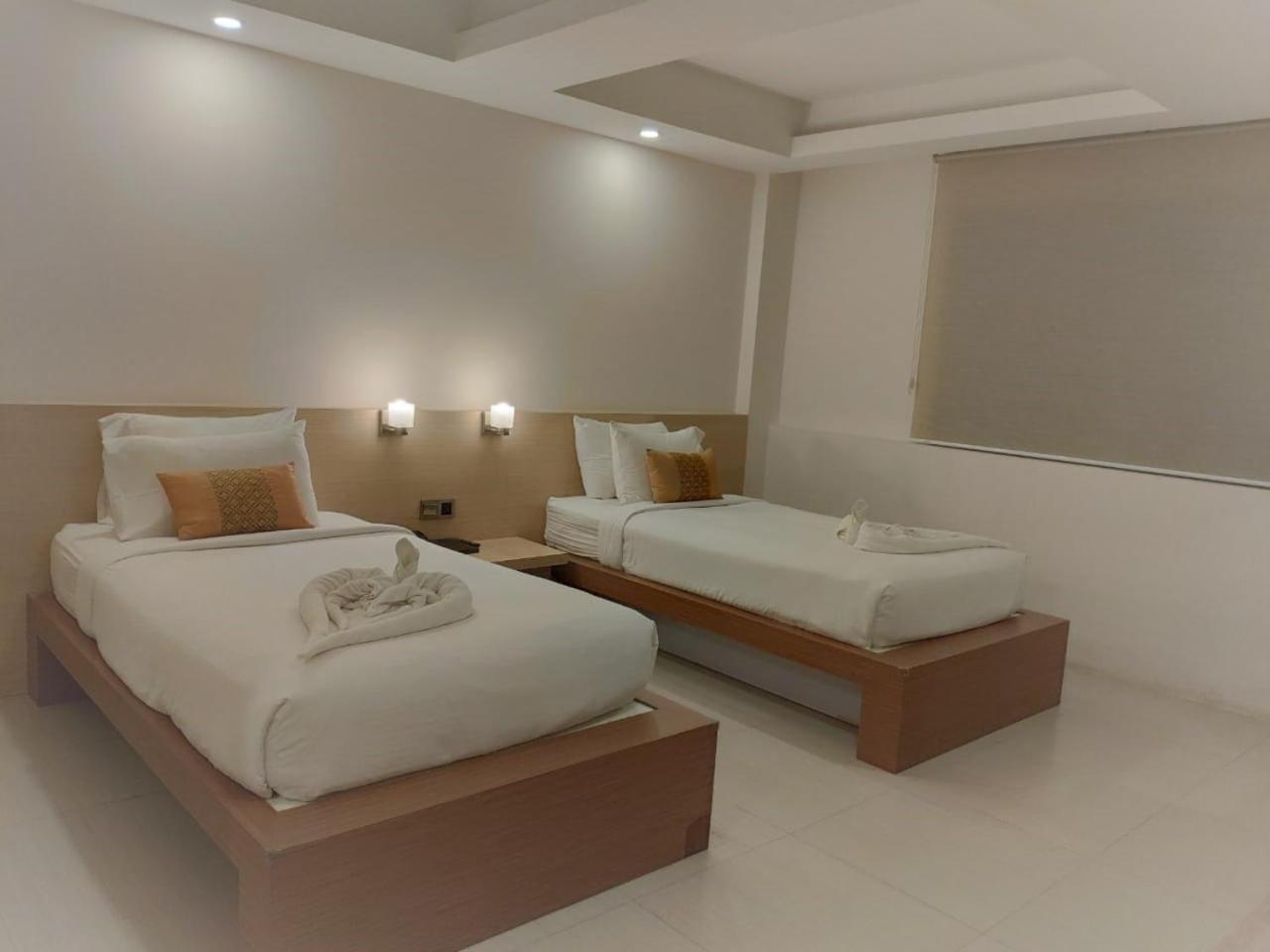 Serene Valley Hotel Yangon Bagian luar foto